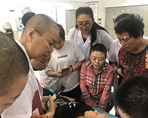 这种疾病原来使用拔罐疗法效果更好，你知道么？